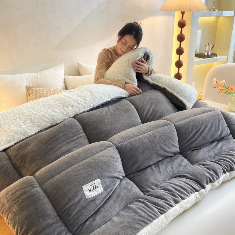 Warme, dicke Winter-Daunendecke 200×230 cm, 4,5 kg – 1+1 GRATIS - Afbeelding 7